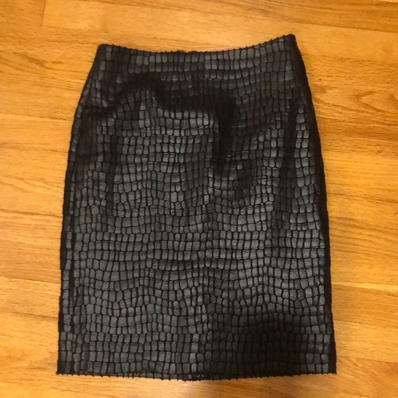 Anne Klein Women's Faux Leather Brooklyn Heights Skirt  Size 4 - Picture 2 of 14